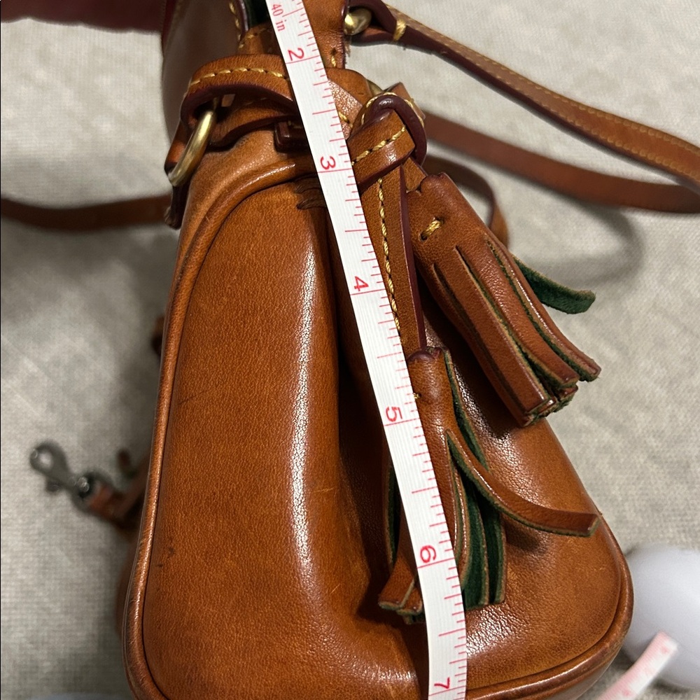Classic Tan Leather Crossbody Bag - Picture 11 of 13